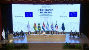 Sem Lula, Mercosul e União Europeia assinam acordo de livre comércio