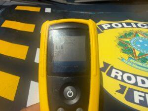 PRF prende motorista por embriaguez e direção perigosa em Três Lagoas (MS)