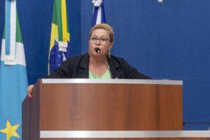 Vereadora Evalda reivindica criação de Secretaria Municipal da Mulher