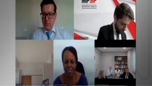 “Tá rindo do quê?”: juiz confunde deformidade facial com riso em audiência