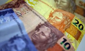 Dívida externa brasileira bate recorde e chega perto dos US$ 400 bi