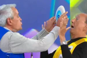 Galvão Bueno arruma confusão e leva torta na cara no Passa ou Repassa. Veja o vídeo