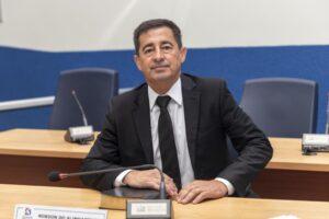 Vereador Robson do Alinhamento solicita manutenção de vias e limpeza urbana