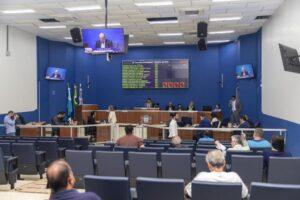 Vereadores aprovam tramitação digital de processos na Câmara e ampliação de benefícios para o setor industrial