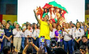 Flávio quer retomar prosperidade brasileira sem aumentar impostos