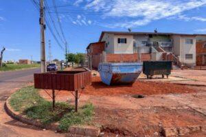 Prefeitura disponibiliza caçambas e contêineres no Novo Oeste para incentivar o descarte correto de lixo