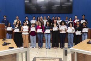 Jovens parlamentares participam de formação sobre Regimento Interno