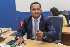 Silverado solicita reforma de deck da Lagoa Maior e reparo em vias do Santa Rita