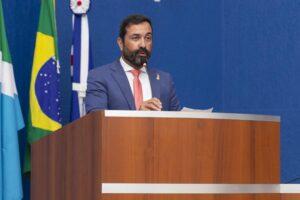 Bazé pede instalação de lixeiras próximo a pier da Lagoa e manutenção de vagas de estacionamento