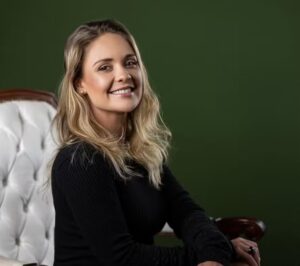 Quem era a triatleta brasileira que morreu durante prova de Ironman no Texas