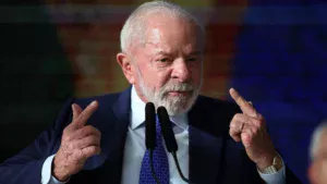 Encontrar uma liderança para substituir Lula ‘não é simples’, diz presidente do PT