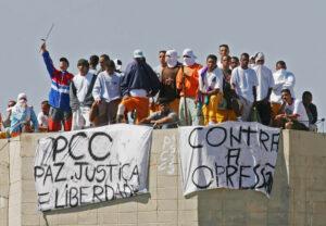 Câmara acumula 314 projetos sobre facções enquanto EUA declaram PCC e CV terroristas
