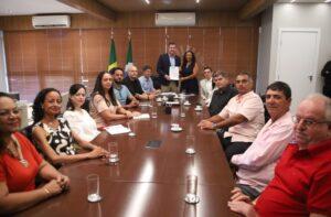 Governador de Mato Grosso do Sul autoriza concurso com 2 mil vagas para professores