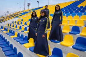 Adidas transforma túnica em uniforme de futebol para mulheres sauditas