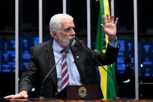 Investigado pela PF, Jaques Wagner deixa liderança de Lula no Senado
