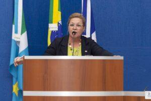 Evalda Reis apresenta pedidos de melhorias no trânsito três-lagoense