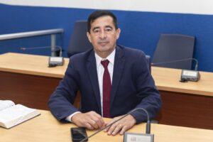 Robson do Alinhamento pede reparos em via e drenagem