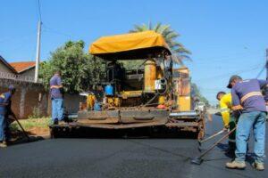 Obras de pavimentação e drenagem avançam no Jardim Novo Ipanema