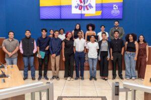 Jovens vereadores realizam 3ª sessão do Parlamento Jovem