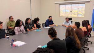 Parlamento Jovem apresenta propostas ao prefeito e fortalece protagonismo da juventude
