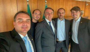 Moraes veta visita de filhos a Jair Bolsonaro no Dia dos Pais