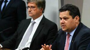 Engavetador-geral Alcolumbre segura oito representações para destituir Paulo Gonet da PGR