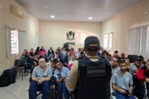 DEPTRAN realiza ação educativa na APAE durante a Semana Nacional de Trânsito