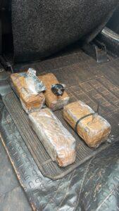 PRF apreende cocaína escondida dentro do estepe na BR-262 em Três Lagoas (MS)