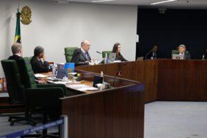 Maioria da 2ª Turma do STF já apoia Mendonça para afastar Andrei Rodrigues