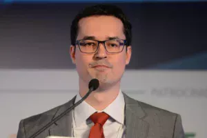 TRE-PR diz que aliados fizeram campanha para Deltan mesmo após impedimento