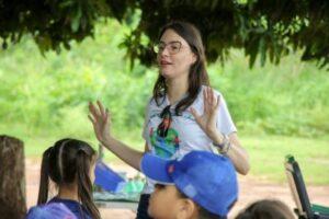 Crianças participam de atividades no Viveiro Municipal durante abertura da Semana do Lixo Zero em Três Lagoas